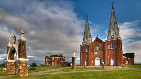 Our Lady of Mount Carmel Parish / Église de Notre Dame du Mont Carmel